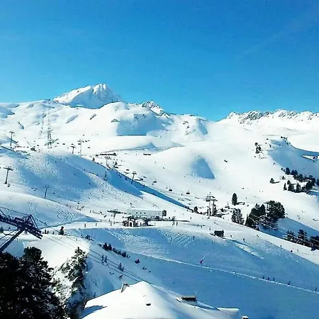 Les Lauzieres: Alpine Retreat With Scenic Views Apartment *
