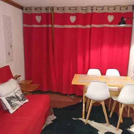 Apartment Les Lauzieres: Alpine Retreat With Scenic Views Les Arcs (Savoie)